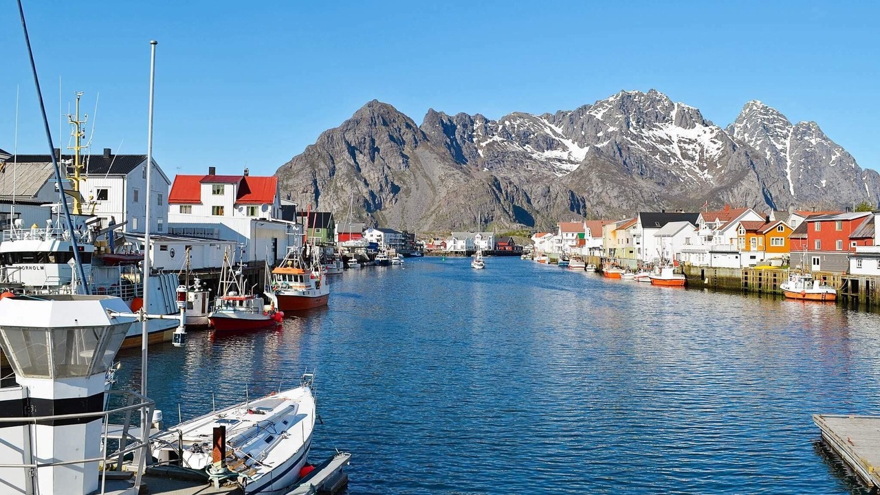 Photo of Others in Henningsvaer