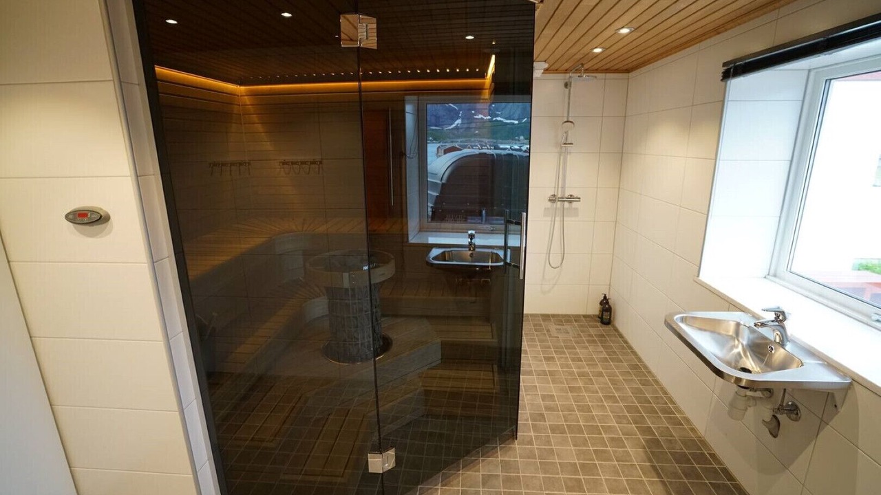 Photo of Bathroom in Hamnøya