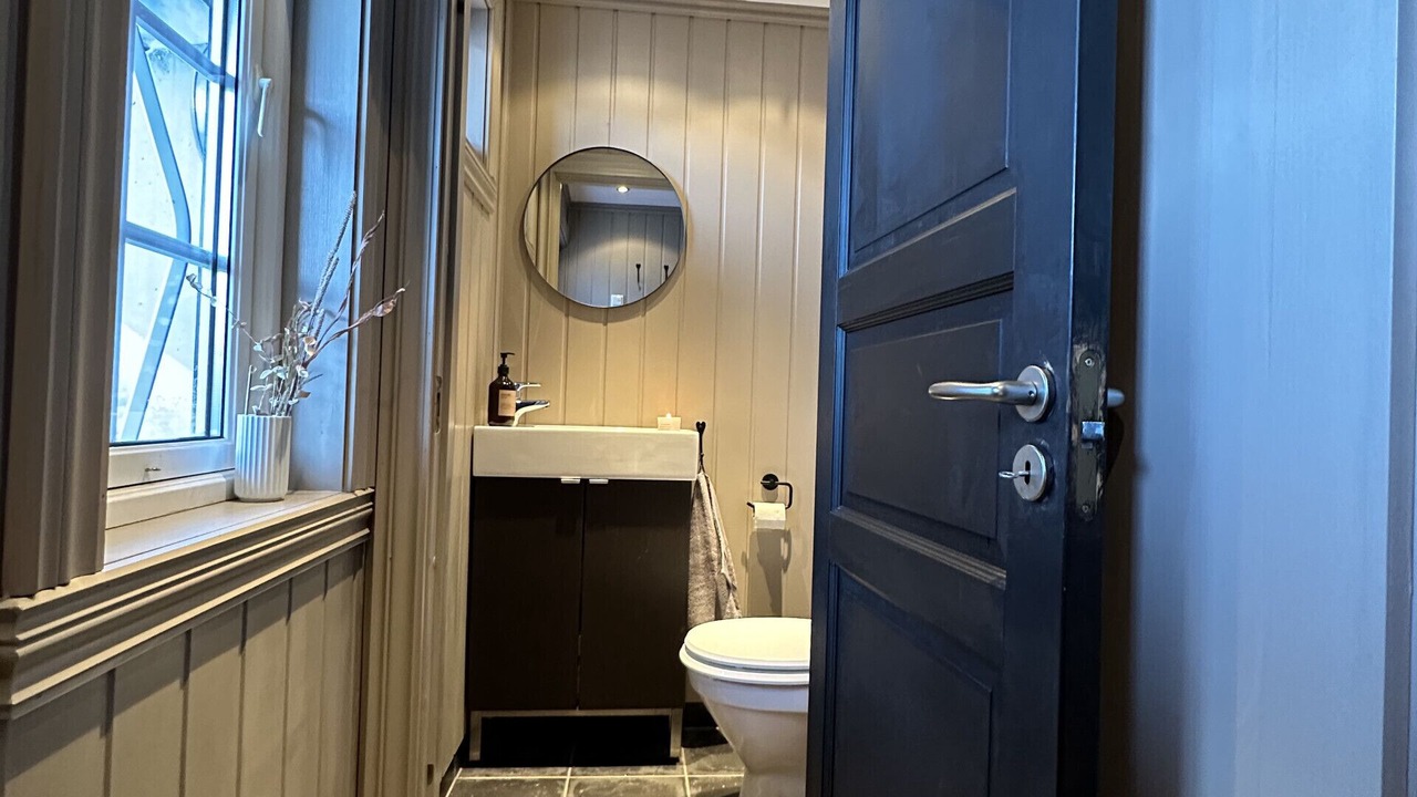Photo of Bathroom in Hol Municipality