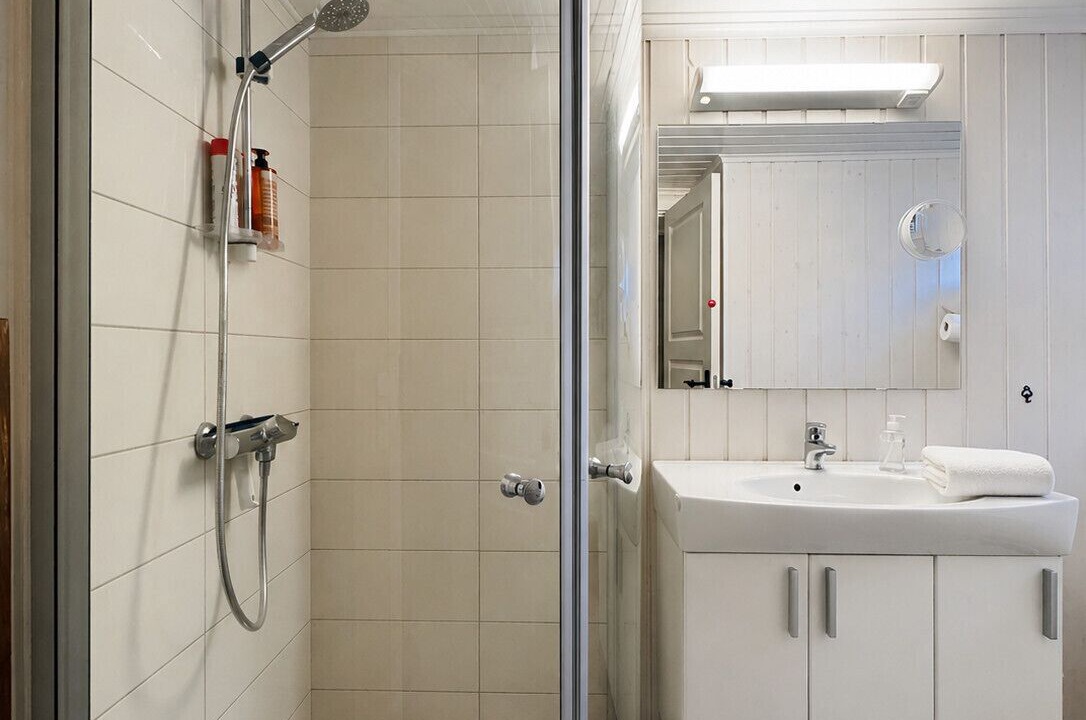Photo of Bathroom in Hol Municipality