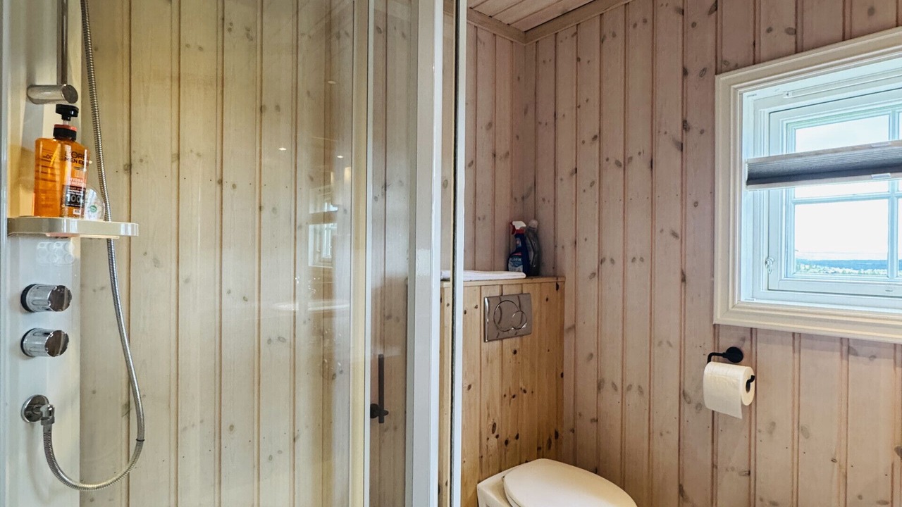Photo of Bathroom in Kamben