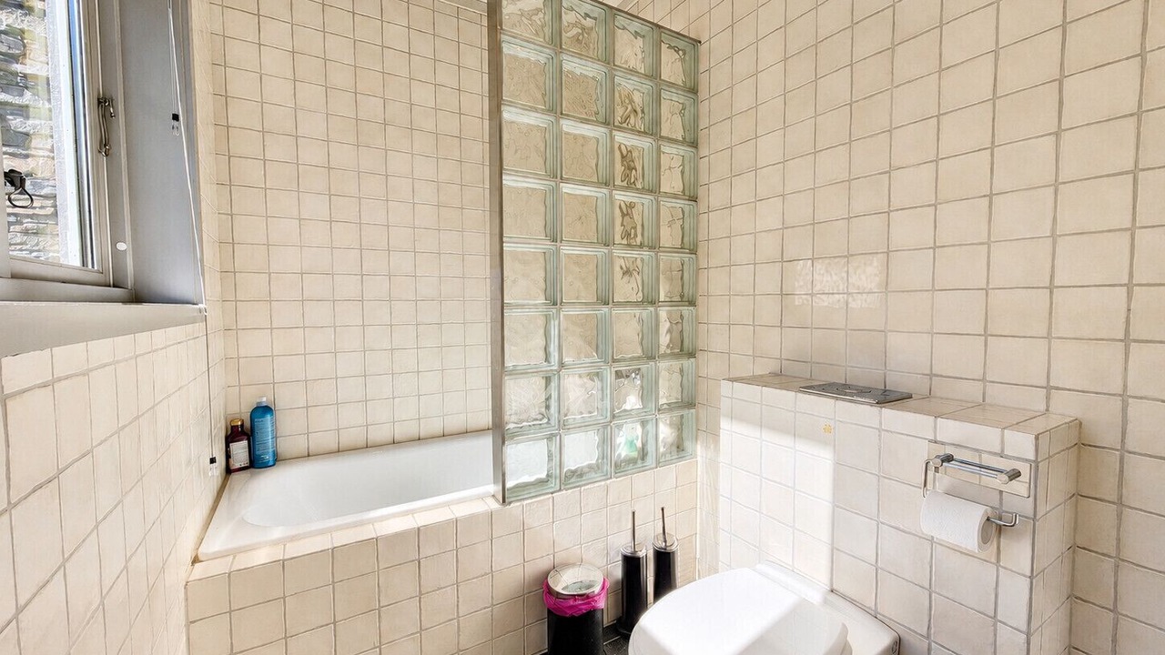 Photo of Bathroom in Hol Municipality