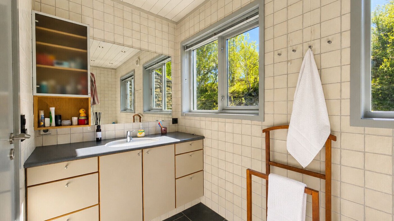 Photo of Bathroom in Hol Municipality