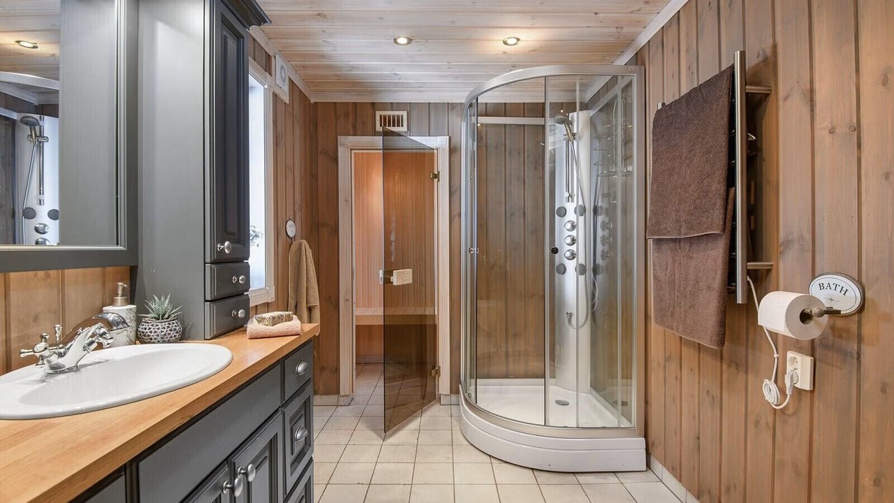 Photo of Bathroom in yer