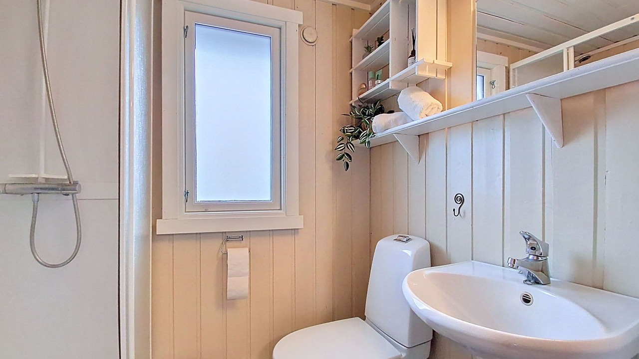 Photo of Bathroom in Aseral