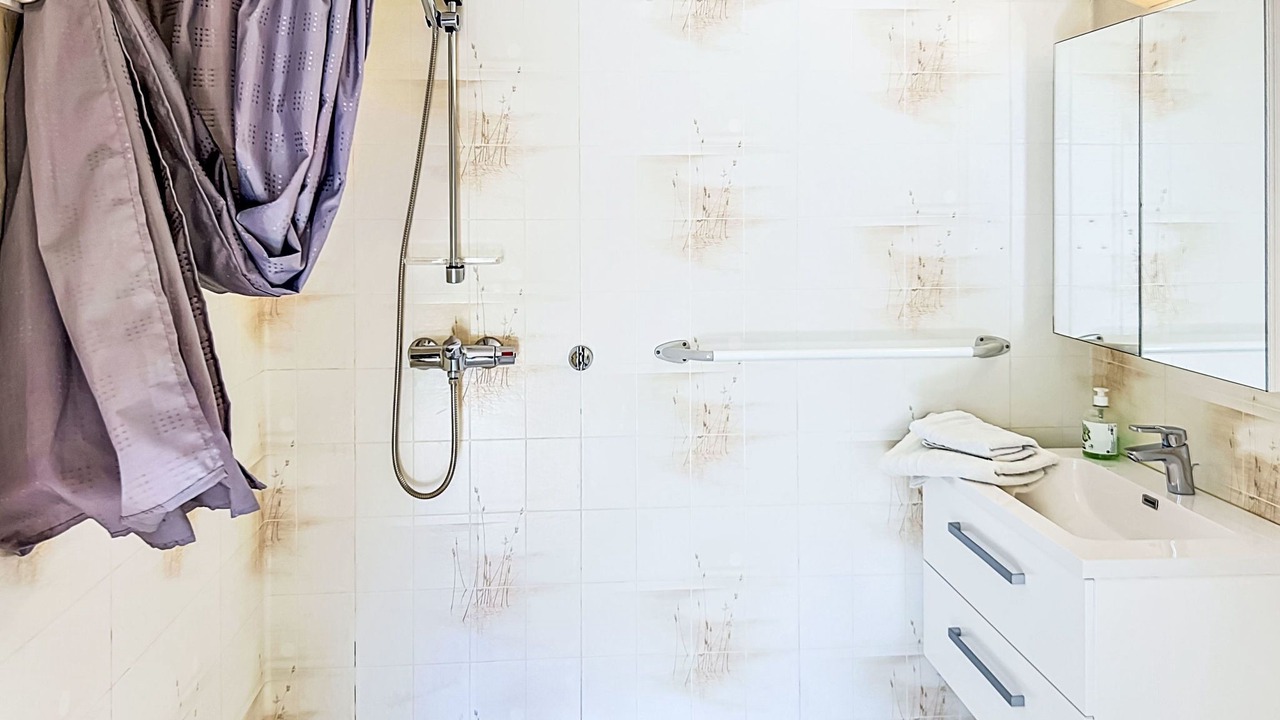Photo of Bathroom in Herand