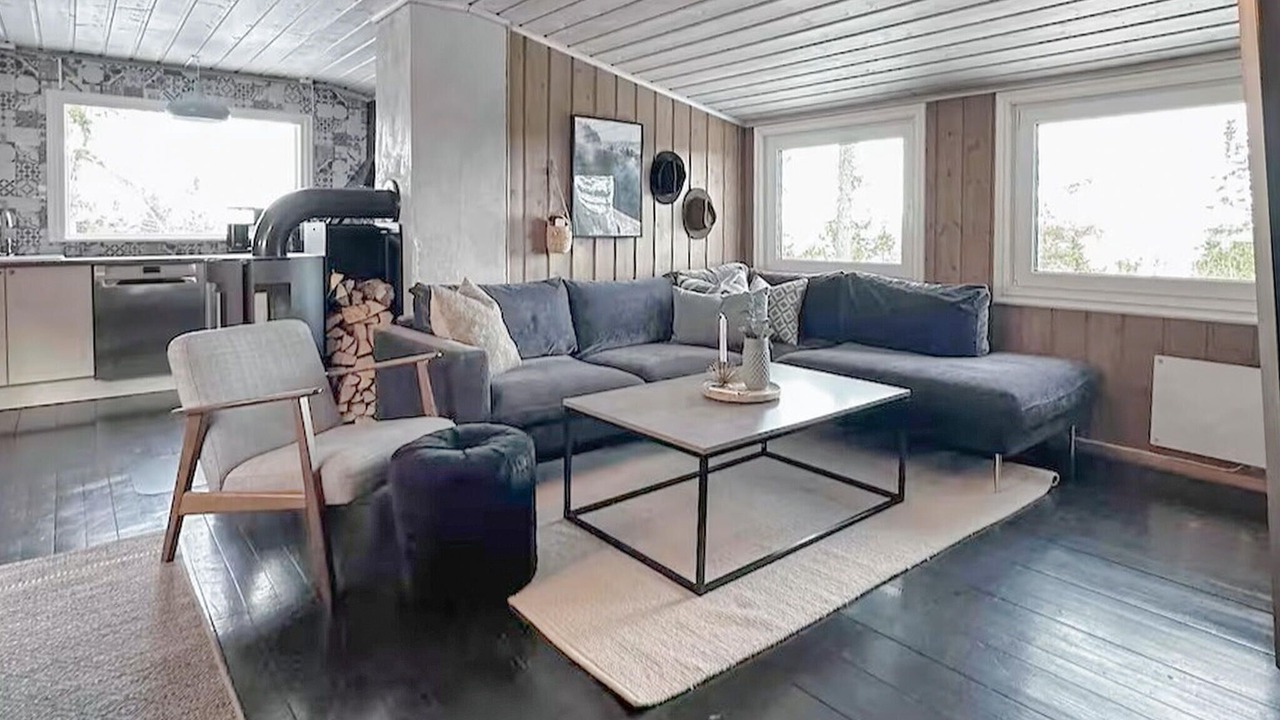 Photo of Bedroom in B