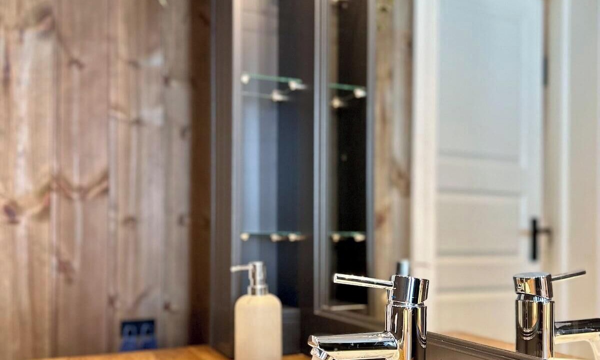 Photo of Bathroom in Al Municipality