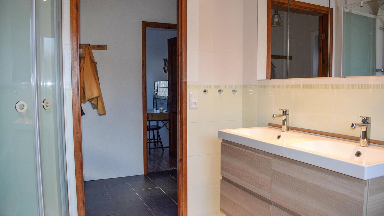 Photo of Bathroom in Listarum