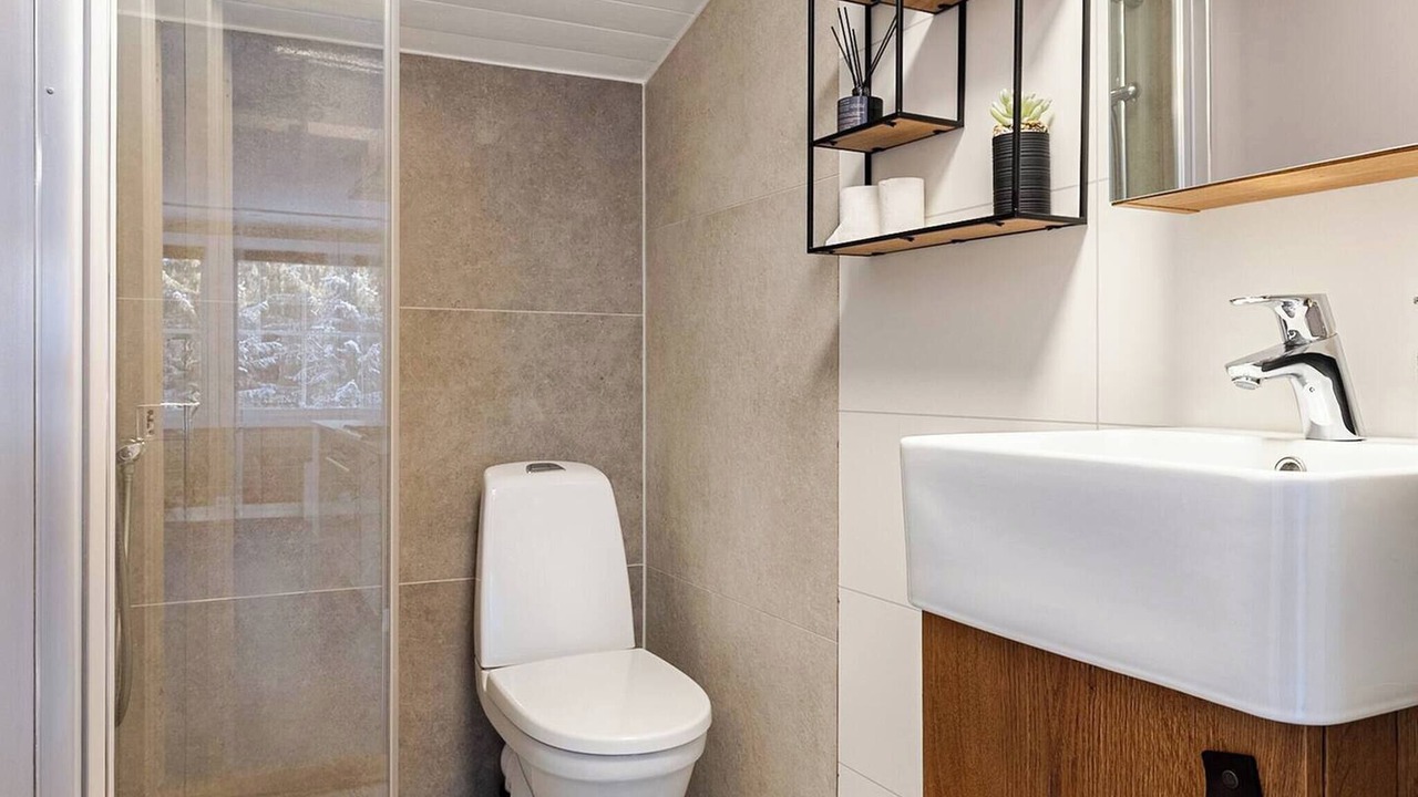 Photo of Bathroom in Losby