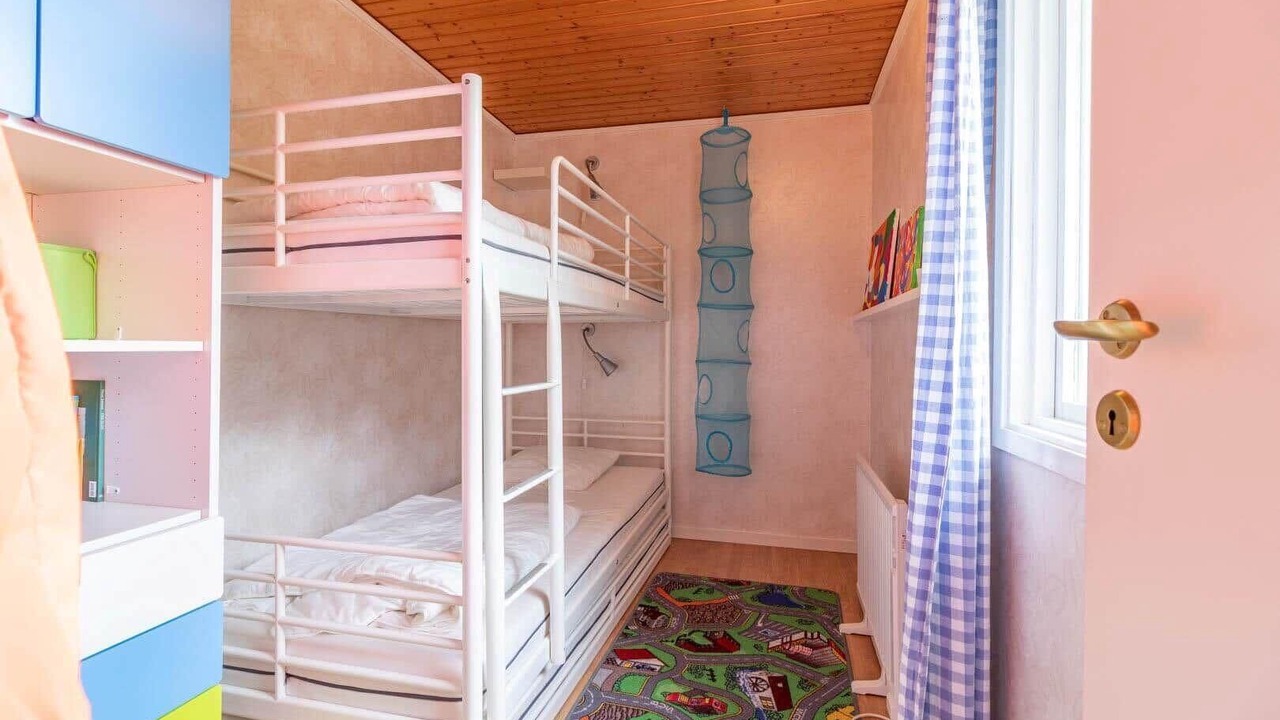 Photo of Bedroom in Monsteras