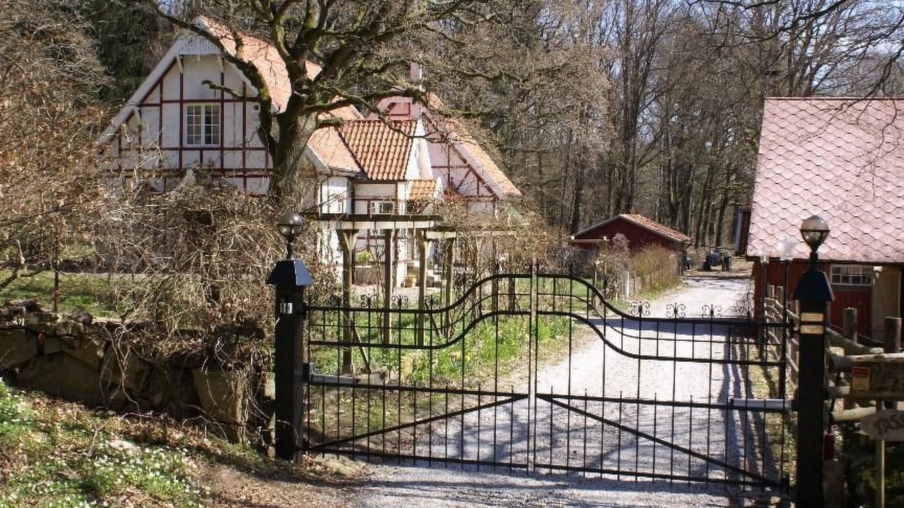 Photo of Others in Hoor