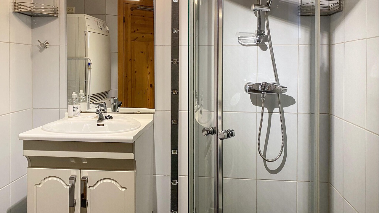 Photo of Bathroom in Heroy