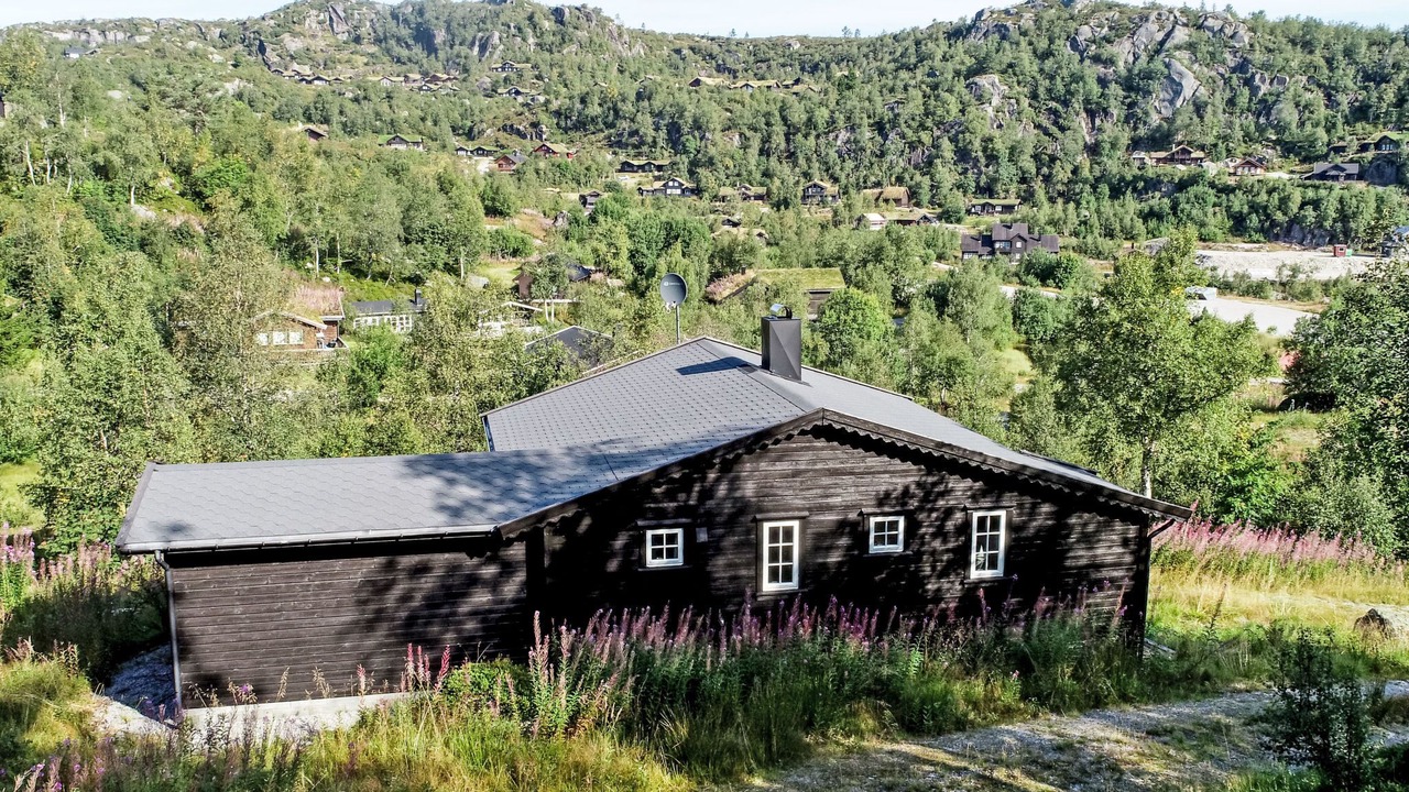 Photo of Others in Ljosland
