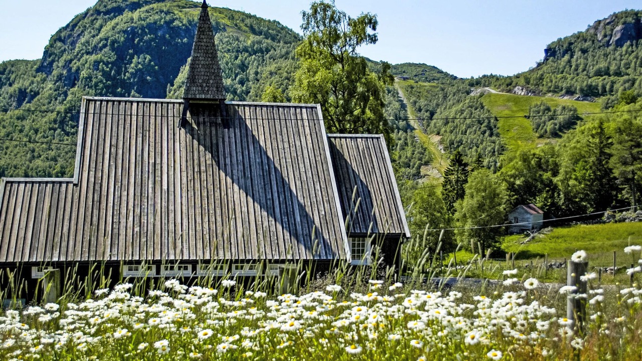 Photo of Others in Ljosland