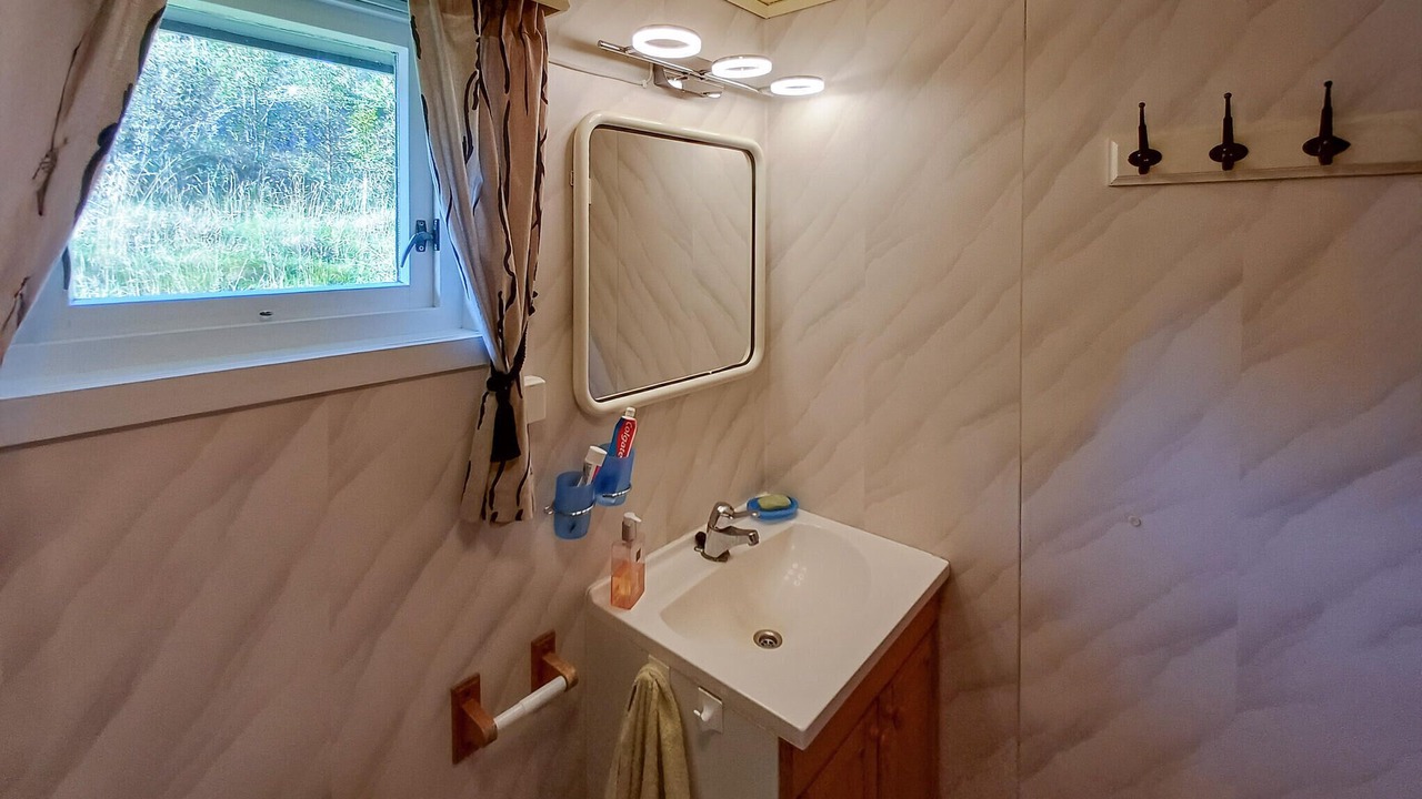 Photo of Bathroom in Fjaler