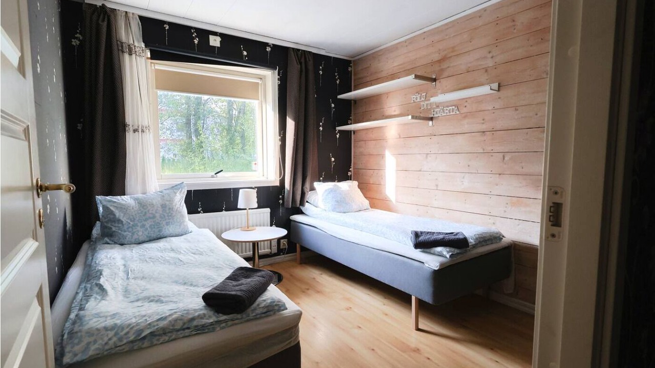 Photo of Bedroom in Save