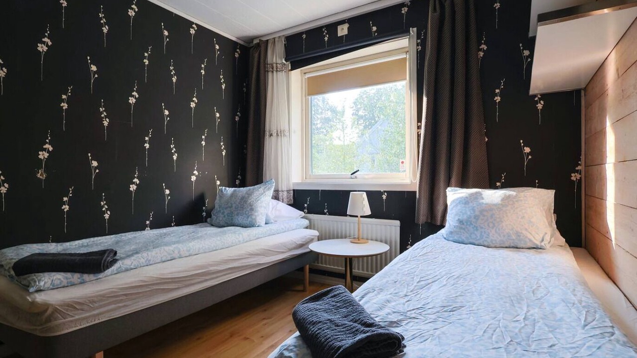 Photo of Bedroom in Save