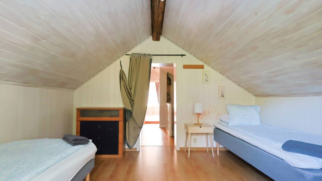 Photo of Bedroom in Save
