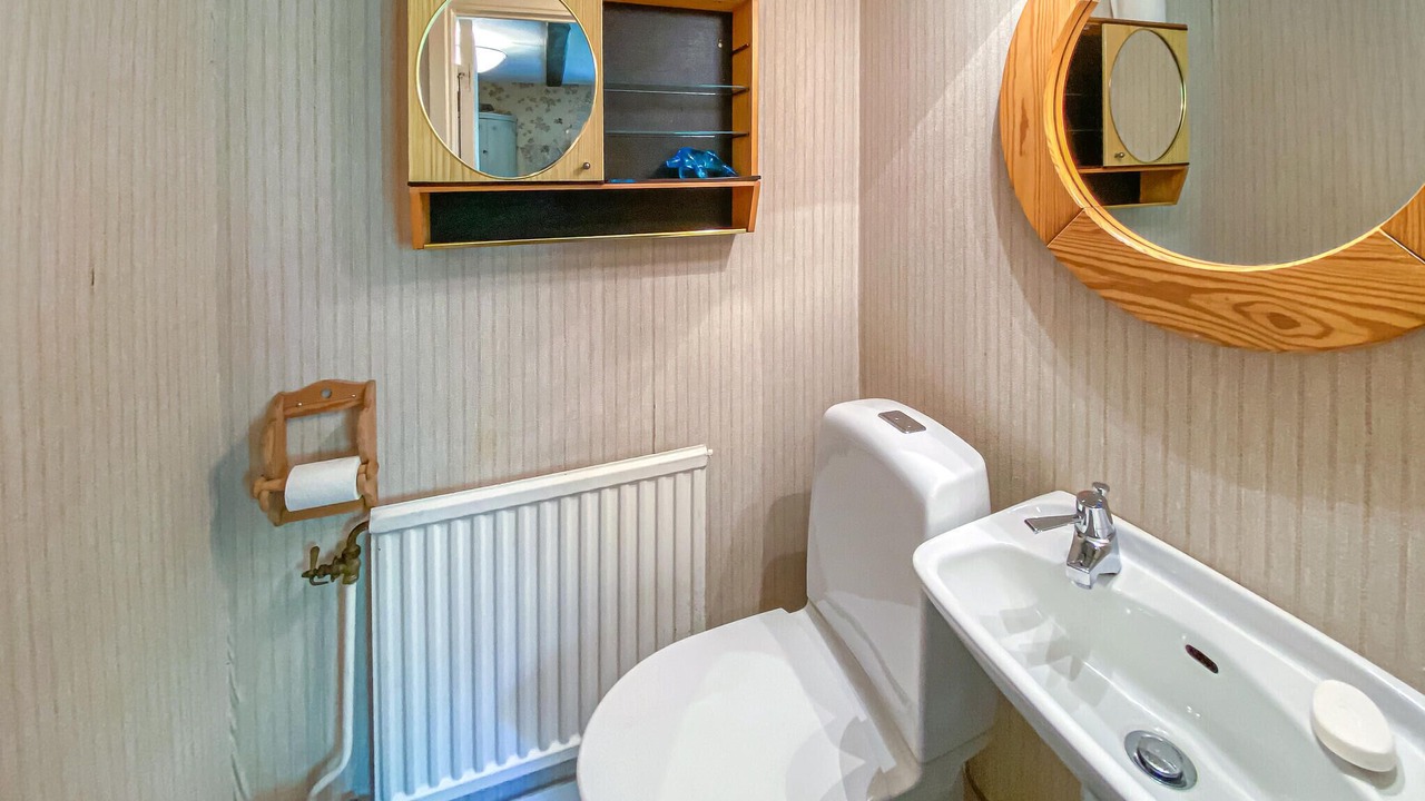Photo of Bathroom in Jat