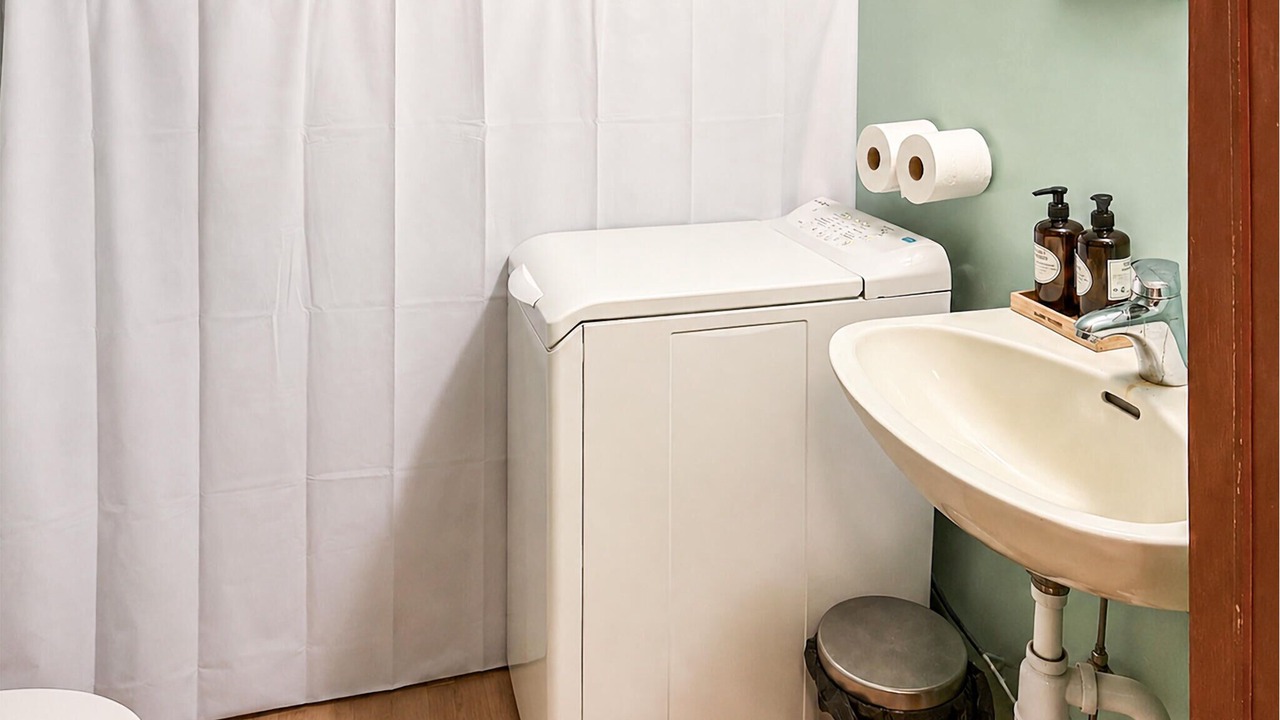 Photo of Bathroom in Monsteras