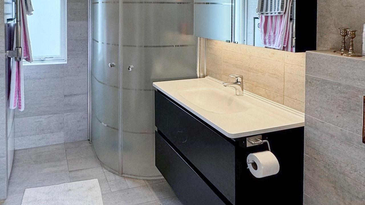 Photo of Bathroom in Motala