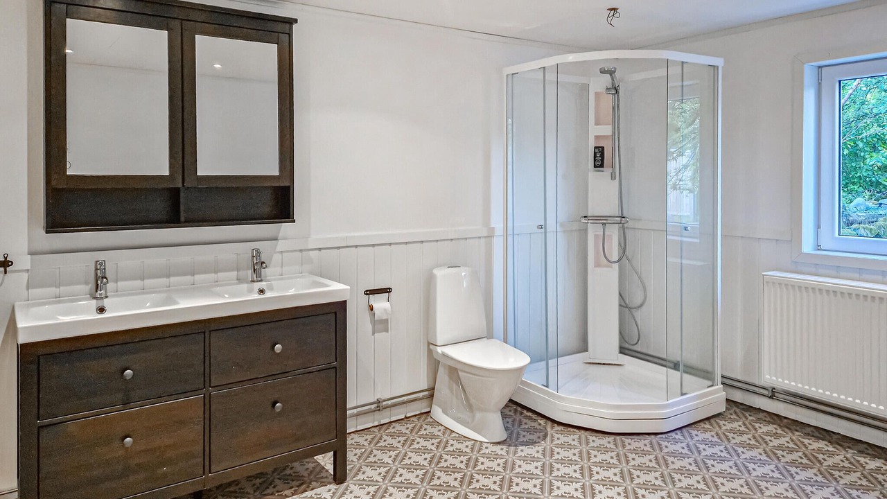 Photo of Bathroom in Asarum