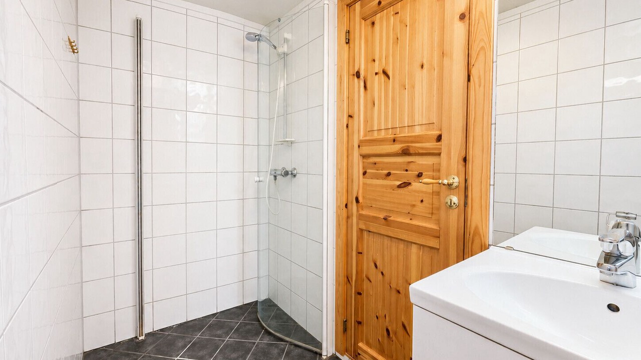 Photo of Bathroom in Al Municipality