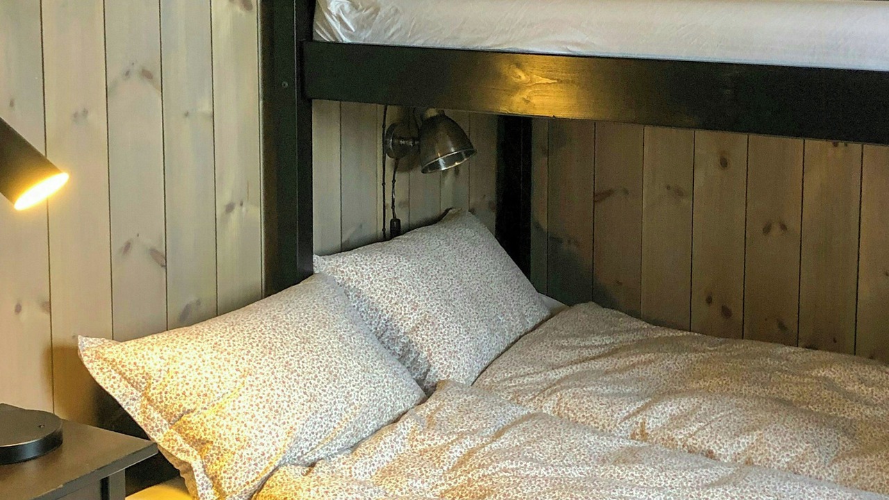 Photo of Bedroom in B