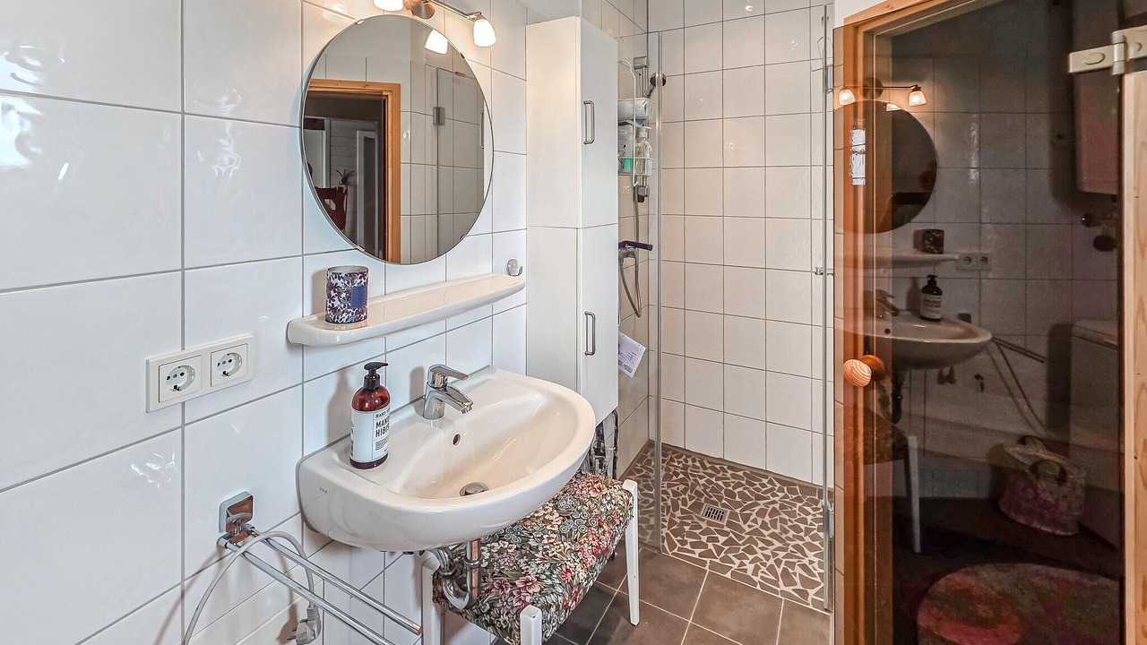 Photo of Bathroom in Kamben