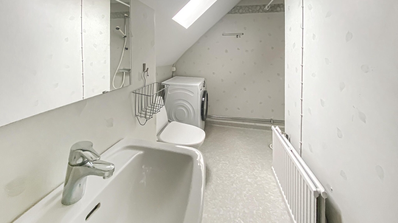 Photo of Bathroom in Monsteras