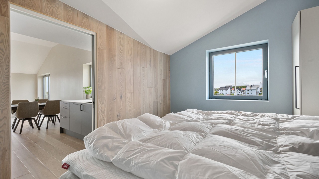 Photo of Bedroom in Henningsvaer