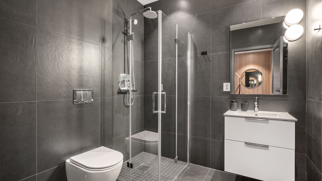 Photo of Bathroom in Henningsvaer