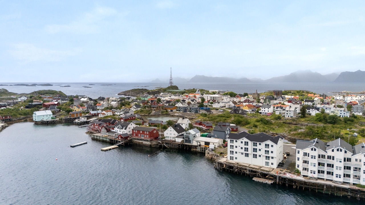 Photo of Others in Henningsvaer