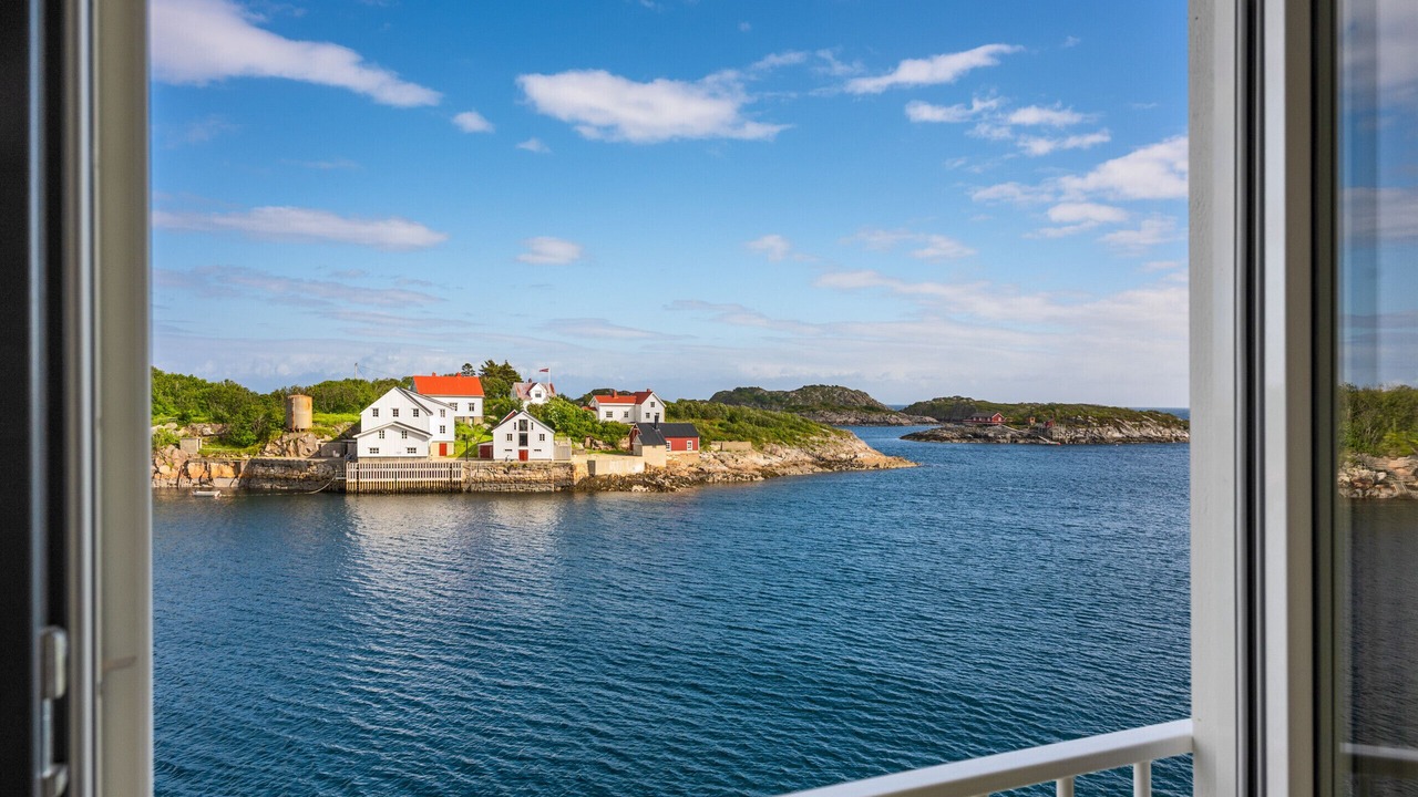 Photo of Others in Henningsvaer