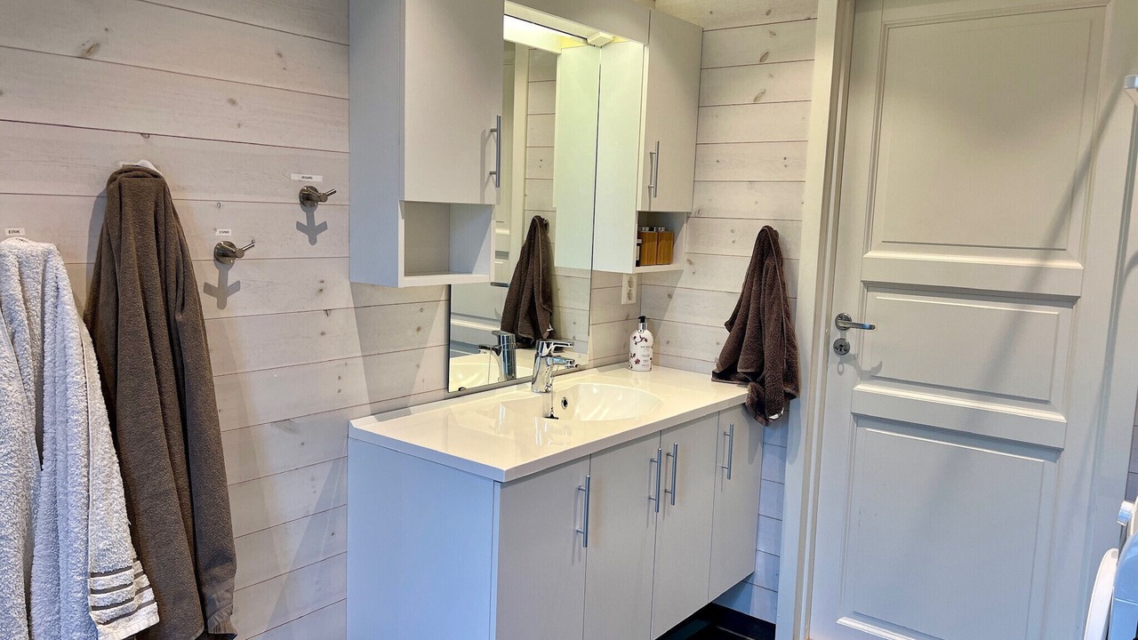 Photo of Bathroom in yer