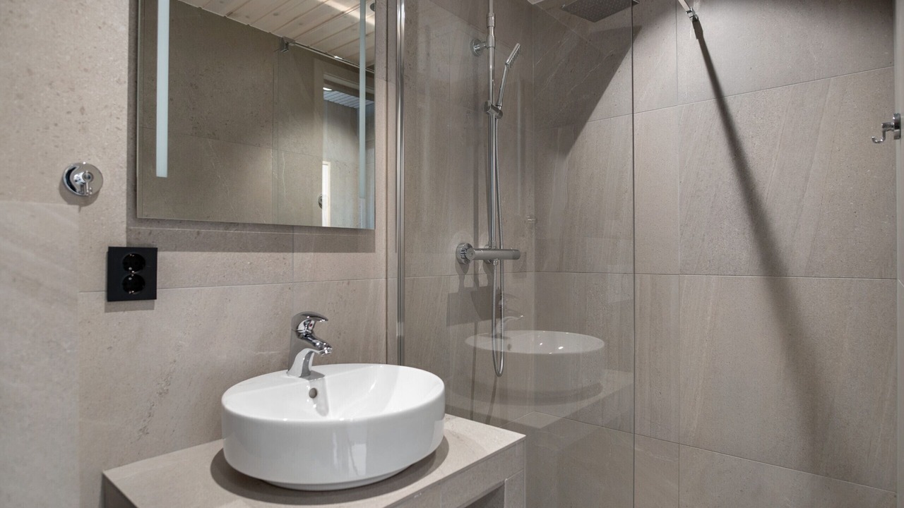 Photo of Bathroom in Henningsvaer