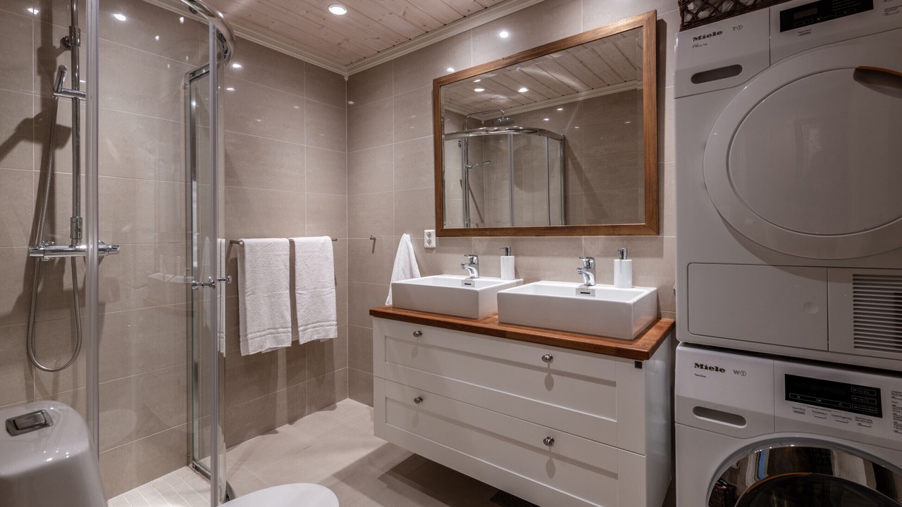 Photo of Bathroom in Hol Municipality