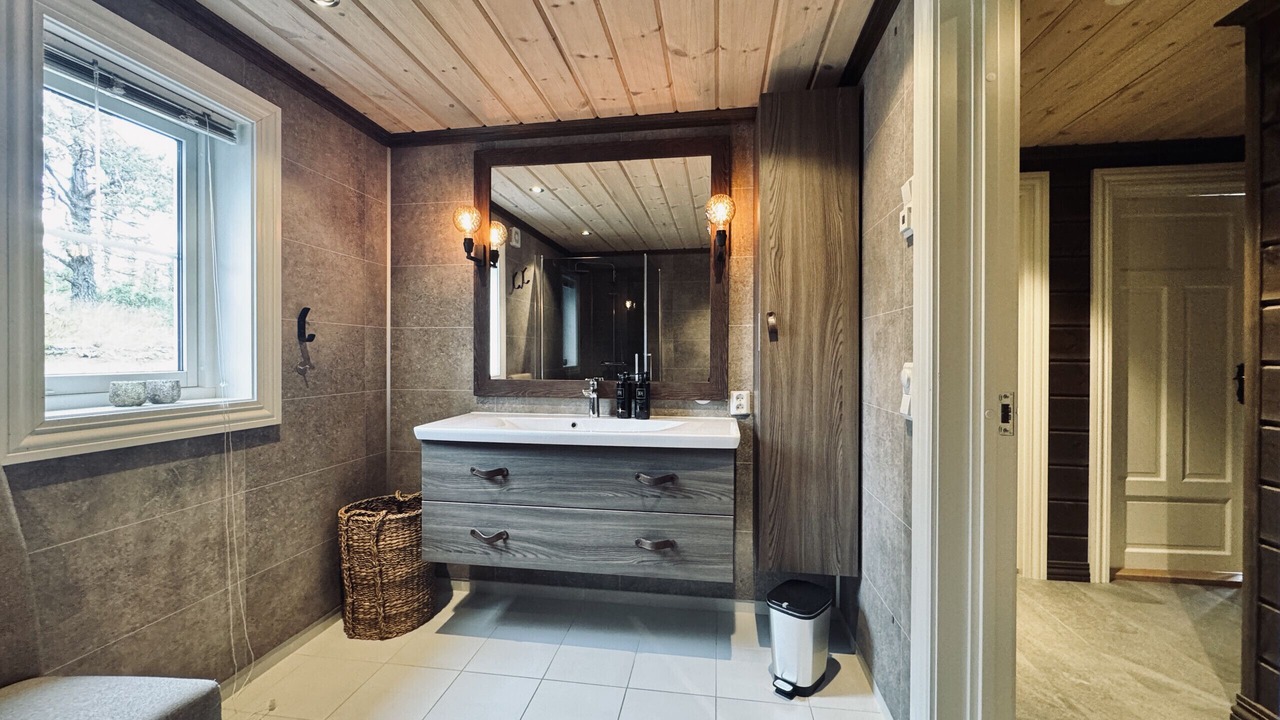 Photo of Bathroom in Kamben