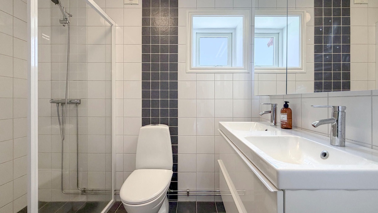 Photo of Bathroom in Eksharad