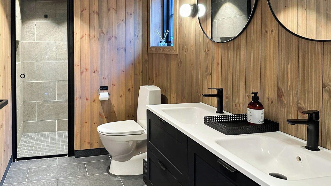 Photo of Bathroom in Al Municipality