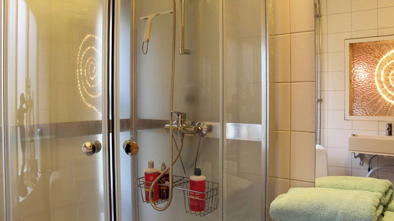Photo of Bathroom in Broby