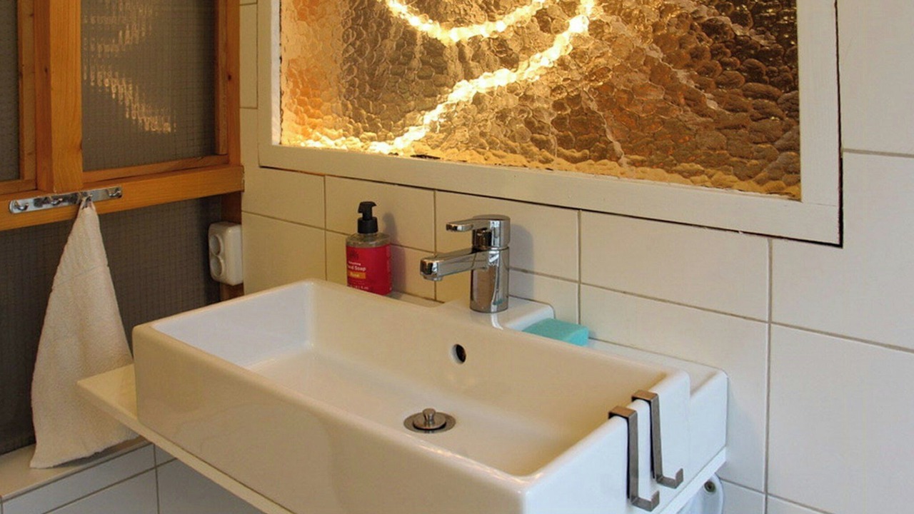 Photo of Bathroom in Broby