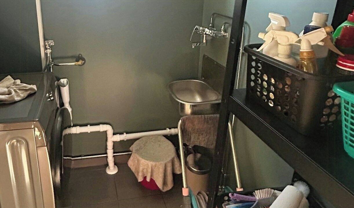 Photo of Bathroom in Hole