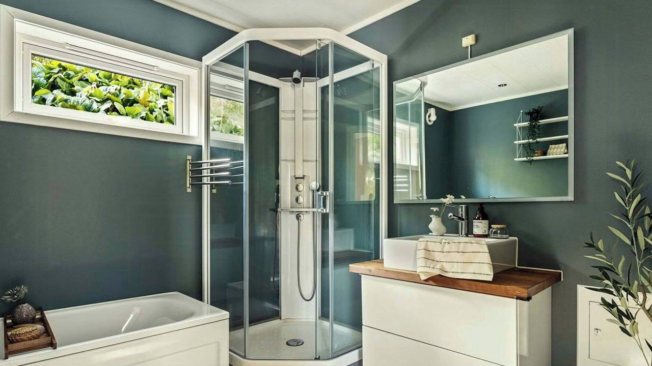 Photo of Bathroom in Hole