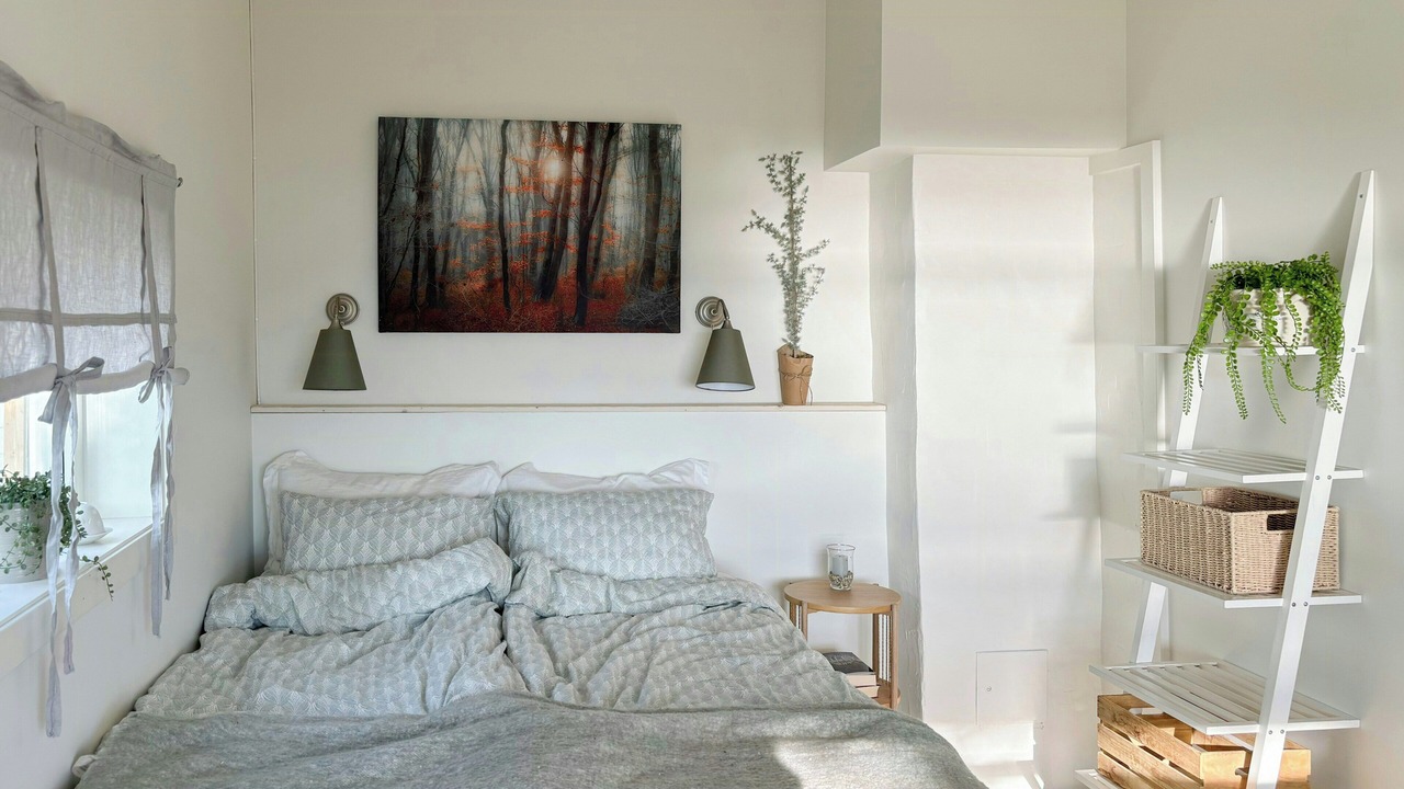 Photo of Bedroom in Hole
