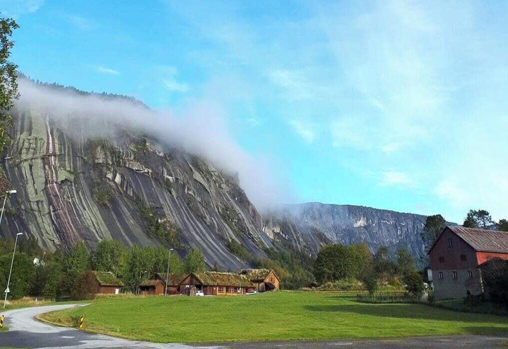 Photo of Others in Valle