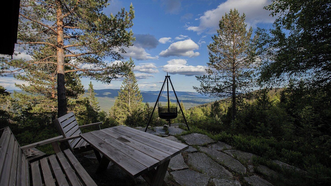 Photo of Outdoor in B