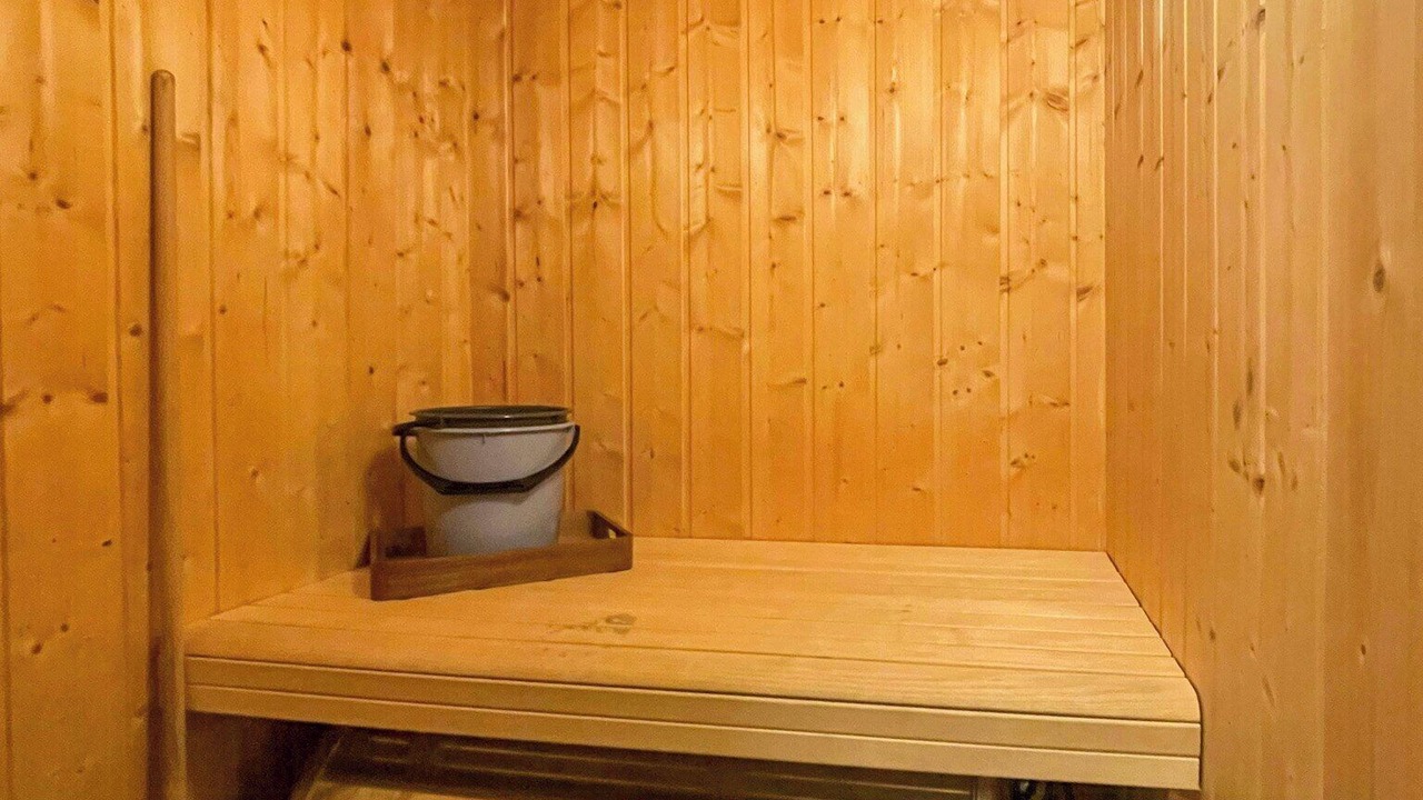 Photo of Others in Mælem