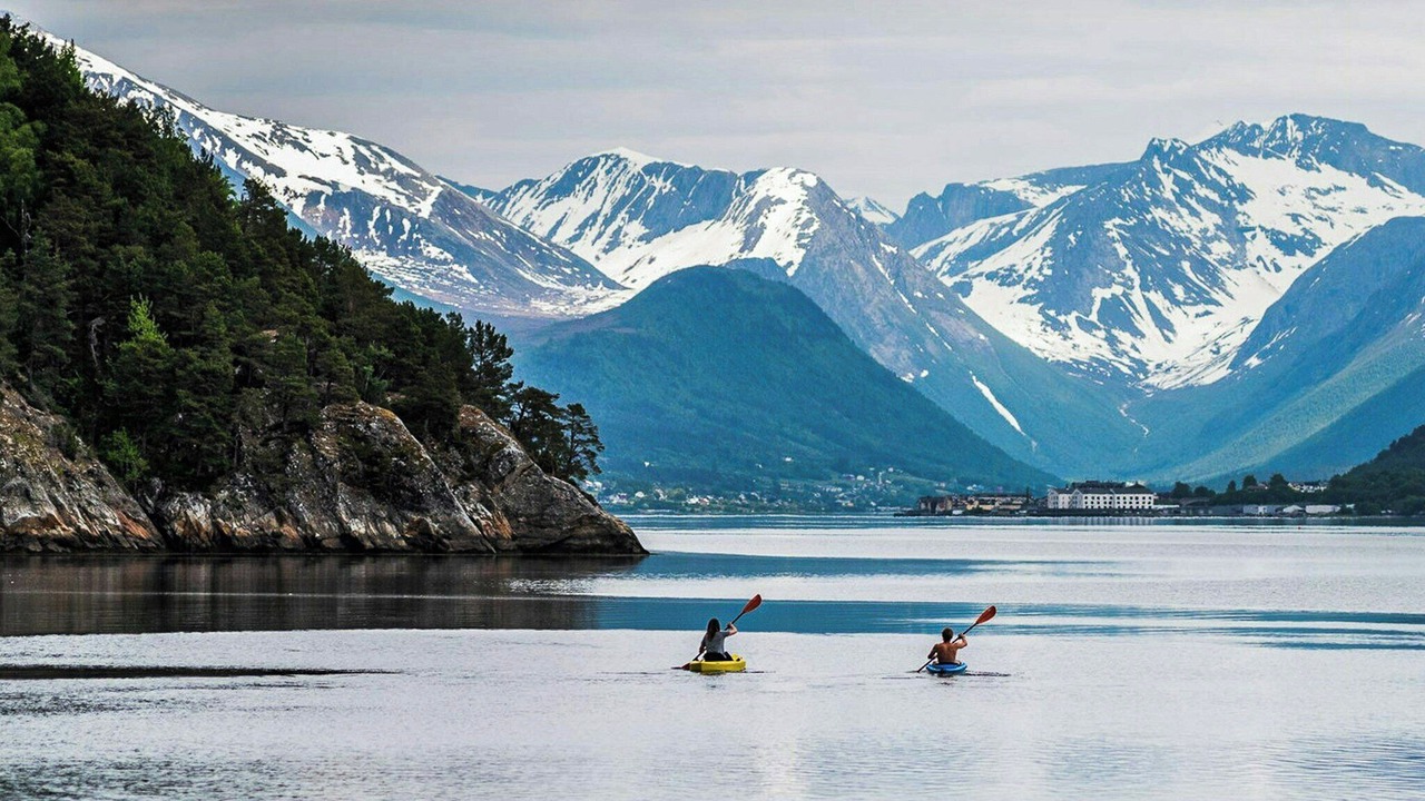 Photo of Others in Andalsnes